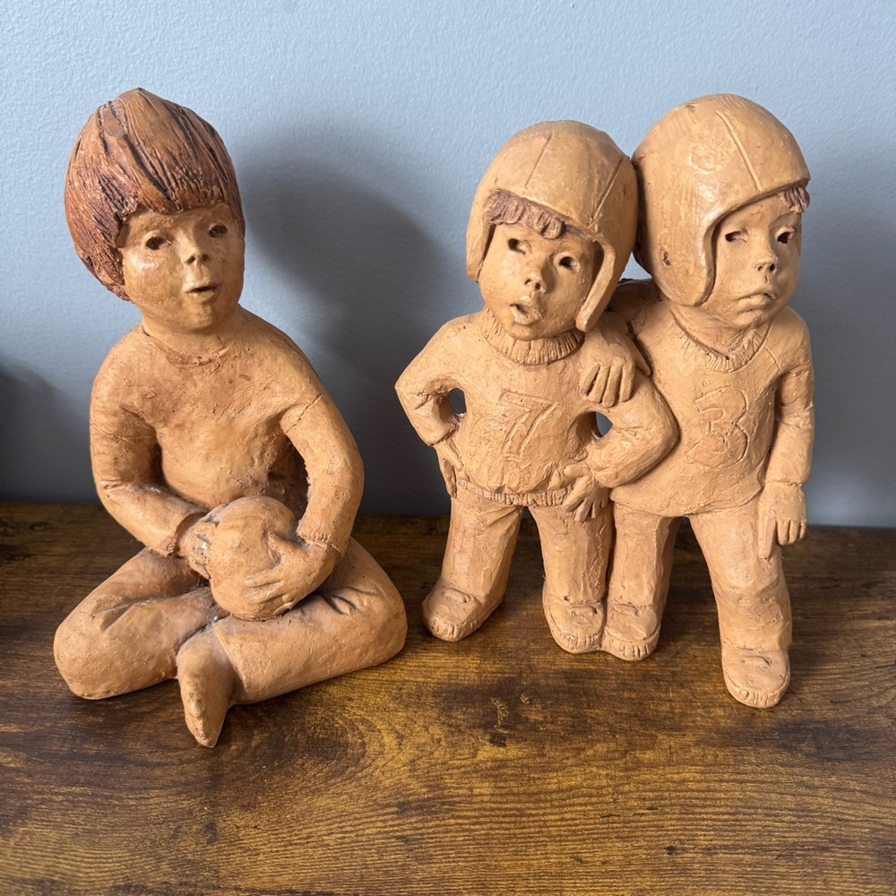 Lee Bortin‎ Signed Clay Children Figurines Football Kids Folk Art Lot Of 2
